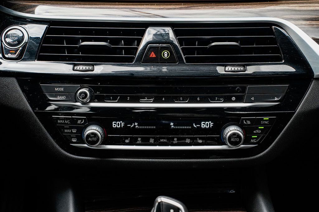 Used 2022 BMW 530i xDrive w/ Convenience Package image 14