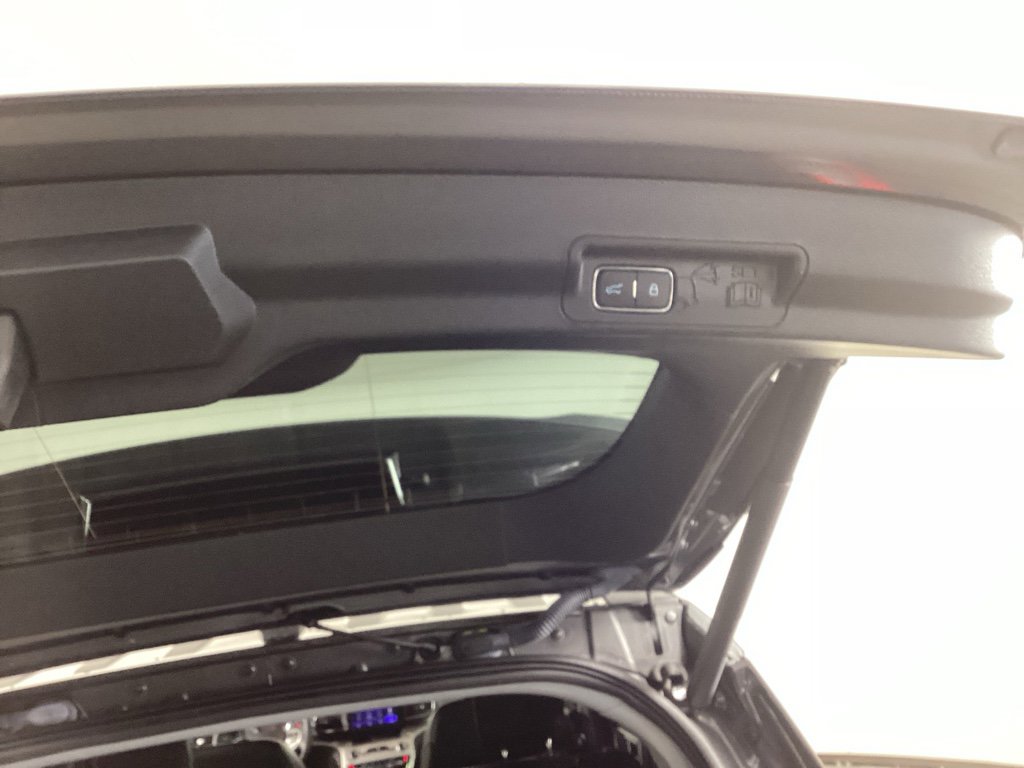 Used 2023 Ford Explorer XLT w/ Equipment Group 202A image 34