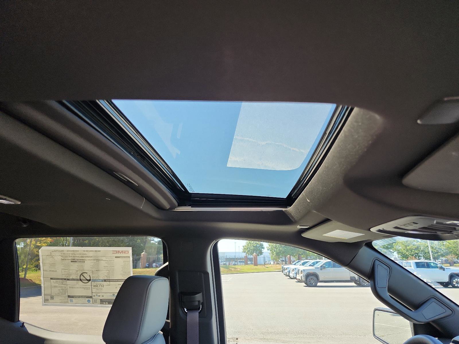 New 2026 GMC Sierra 1500 SLT w/ SLT Premium Plus Package image 9