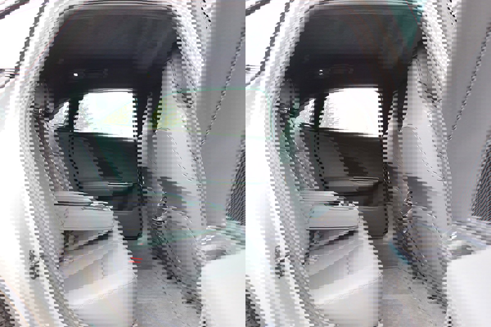 Used 2024 Lucid Air Touring image 17