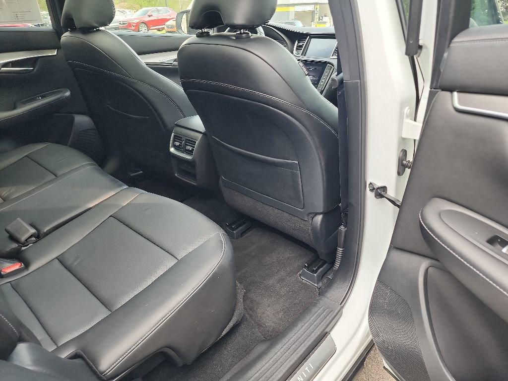 Used 2023 INFINITI QX50 Luxe AWD/4WD image 29
