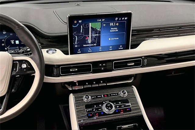 Used 2024 Lincoln Aviator Black Label w/ Dynamic Handling Package image 6