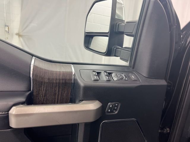 Used 2021 Ford F250 Lariat w/ Chrome Package image 16
