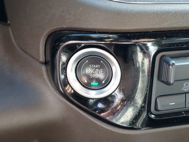 Used 2025 GMC Sierra 2500 SLT w/ SLT Premium Package image 26