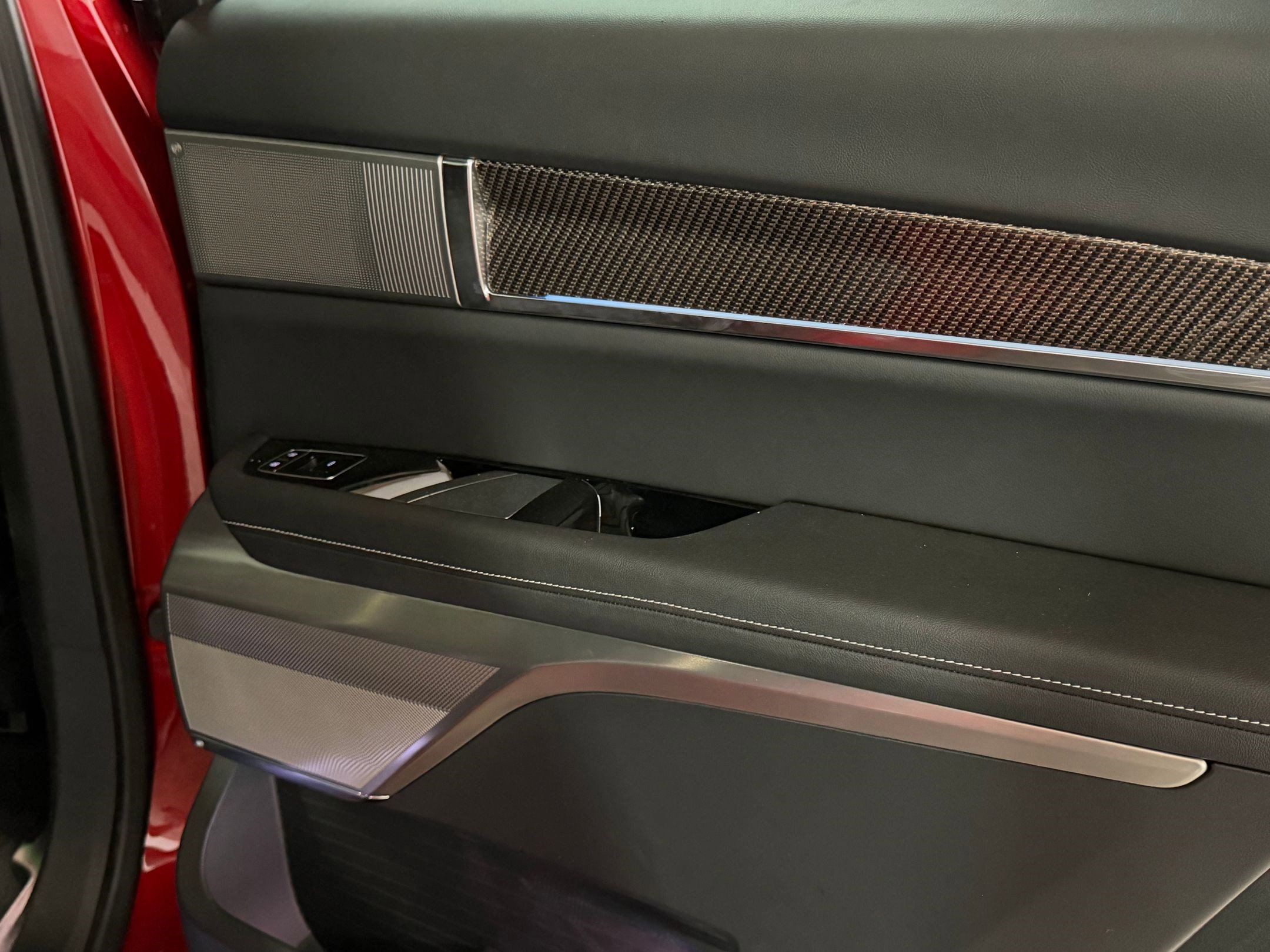 New 2026 Cadillac Vistiq Sport image 48