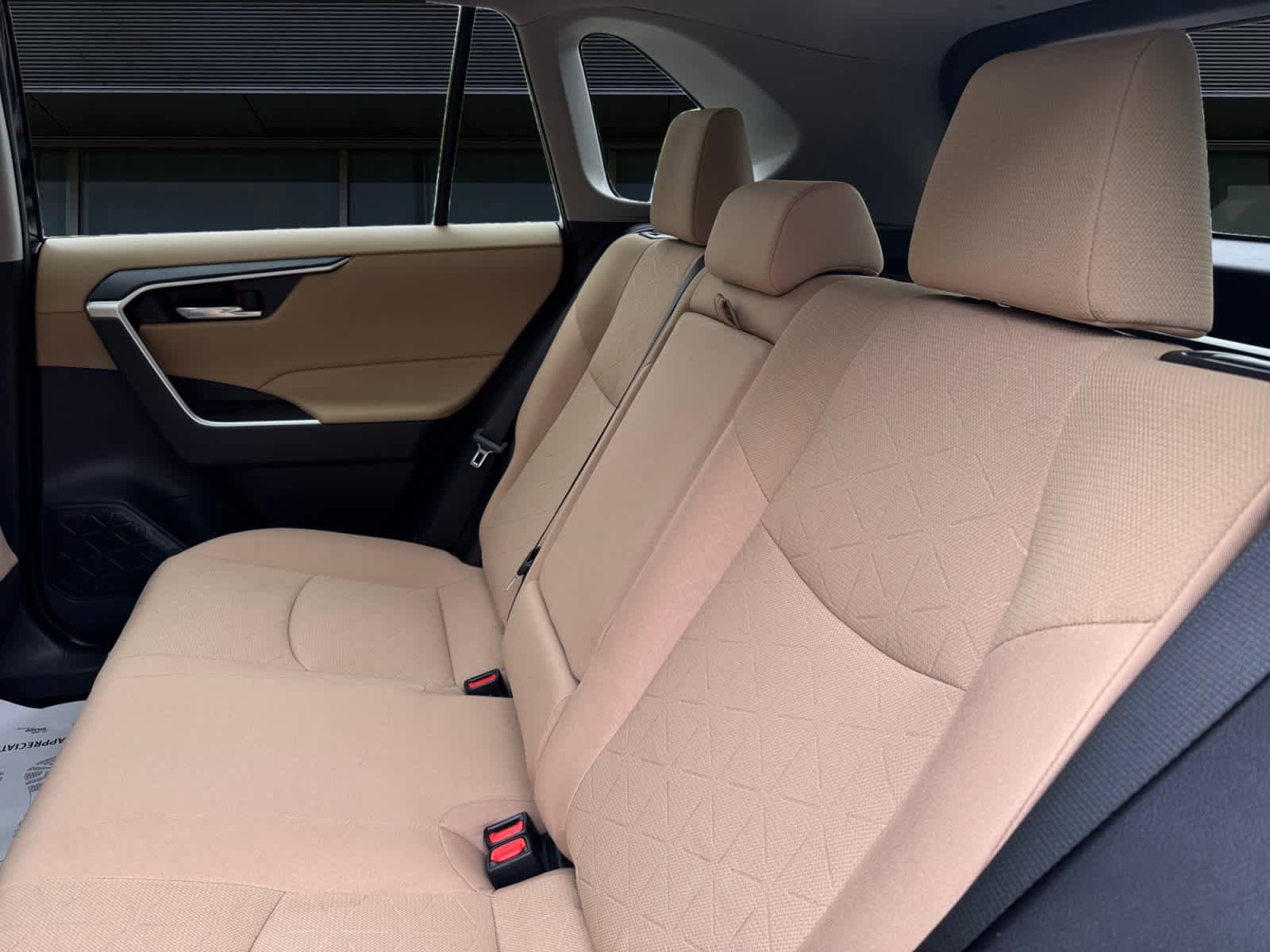 Used 2019 Toyota RAV4 XLE AWD/4WD image 16
