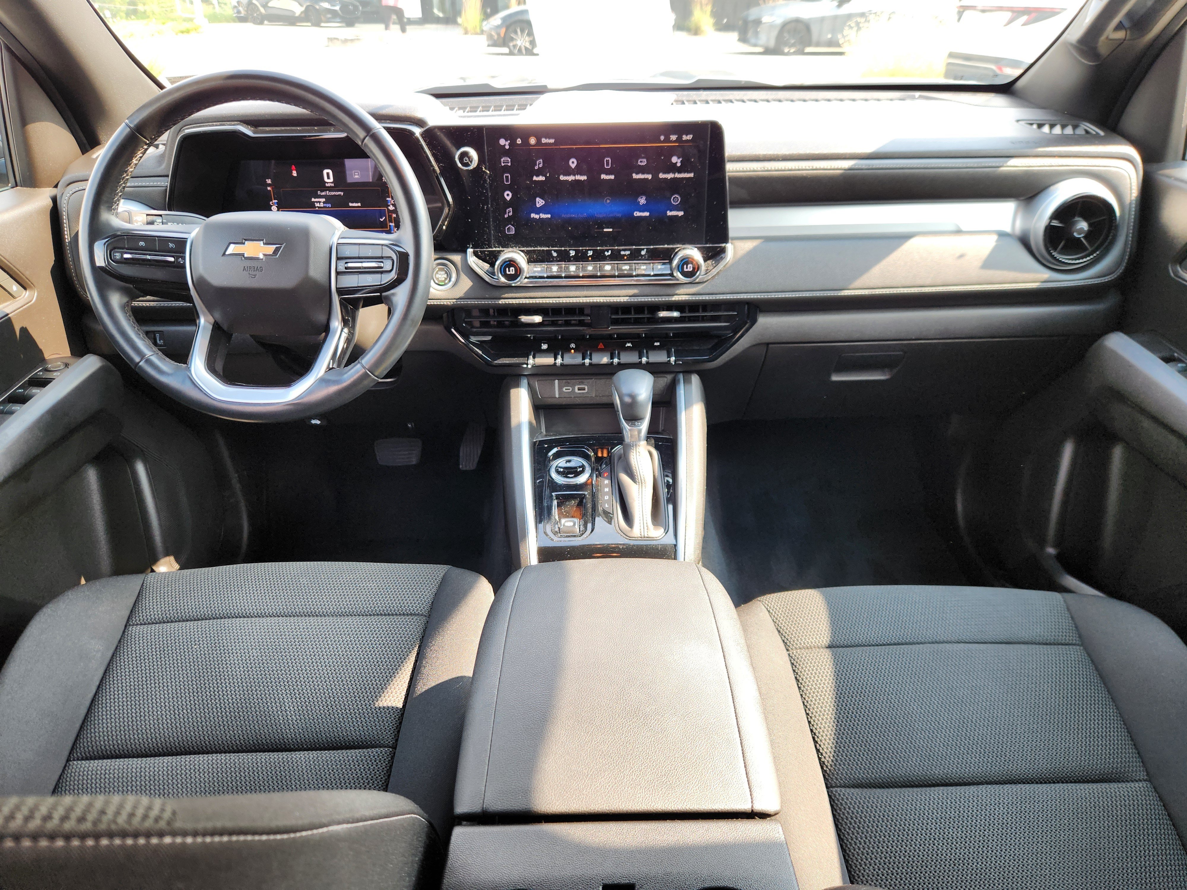 Used 2023 Chevrolet Colorado LT w/ LT Convenience Package II AWD/4WD image 8