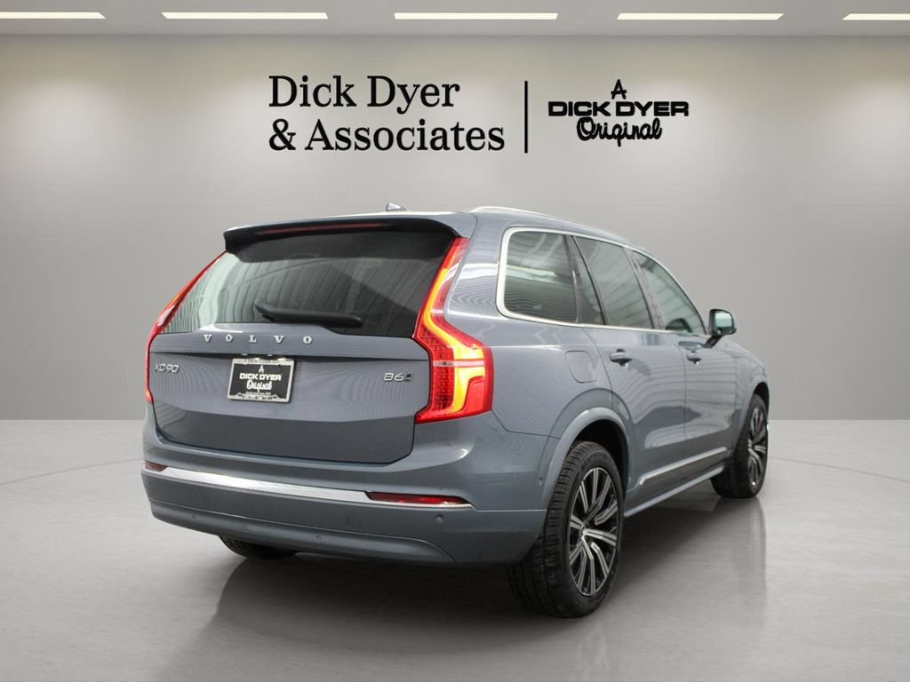 Certified 2023 Volvo XC90 B6 Plus AWD/4WD image 11