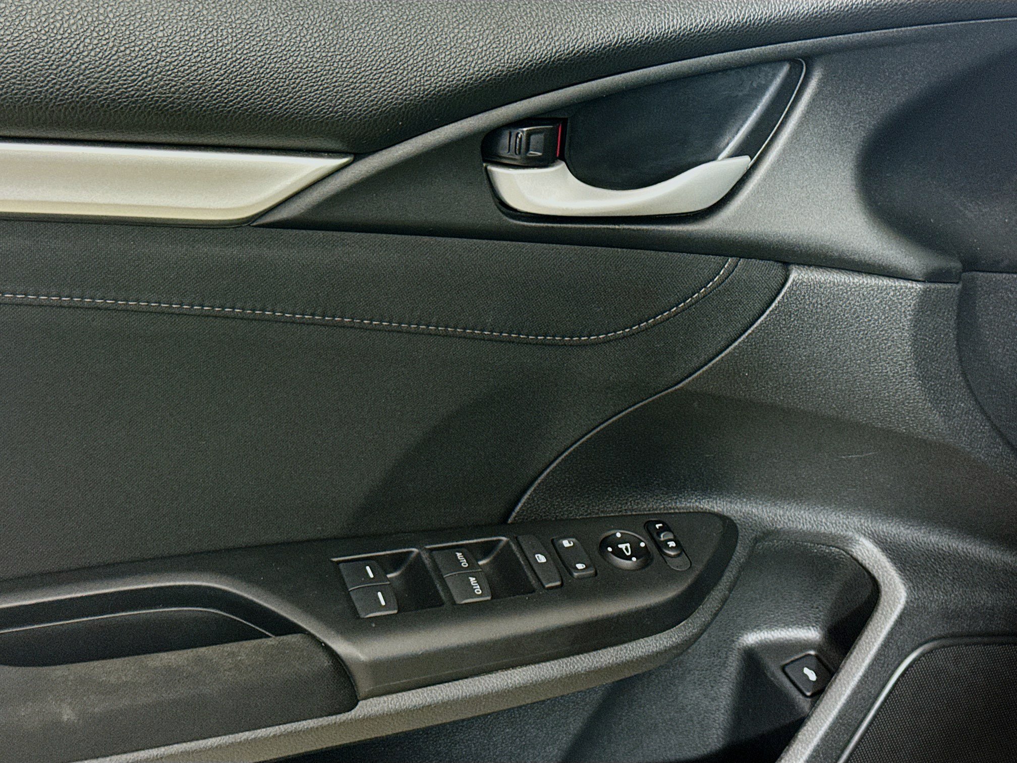 Used 2021 Honda Civic EX image 24