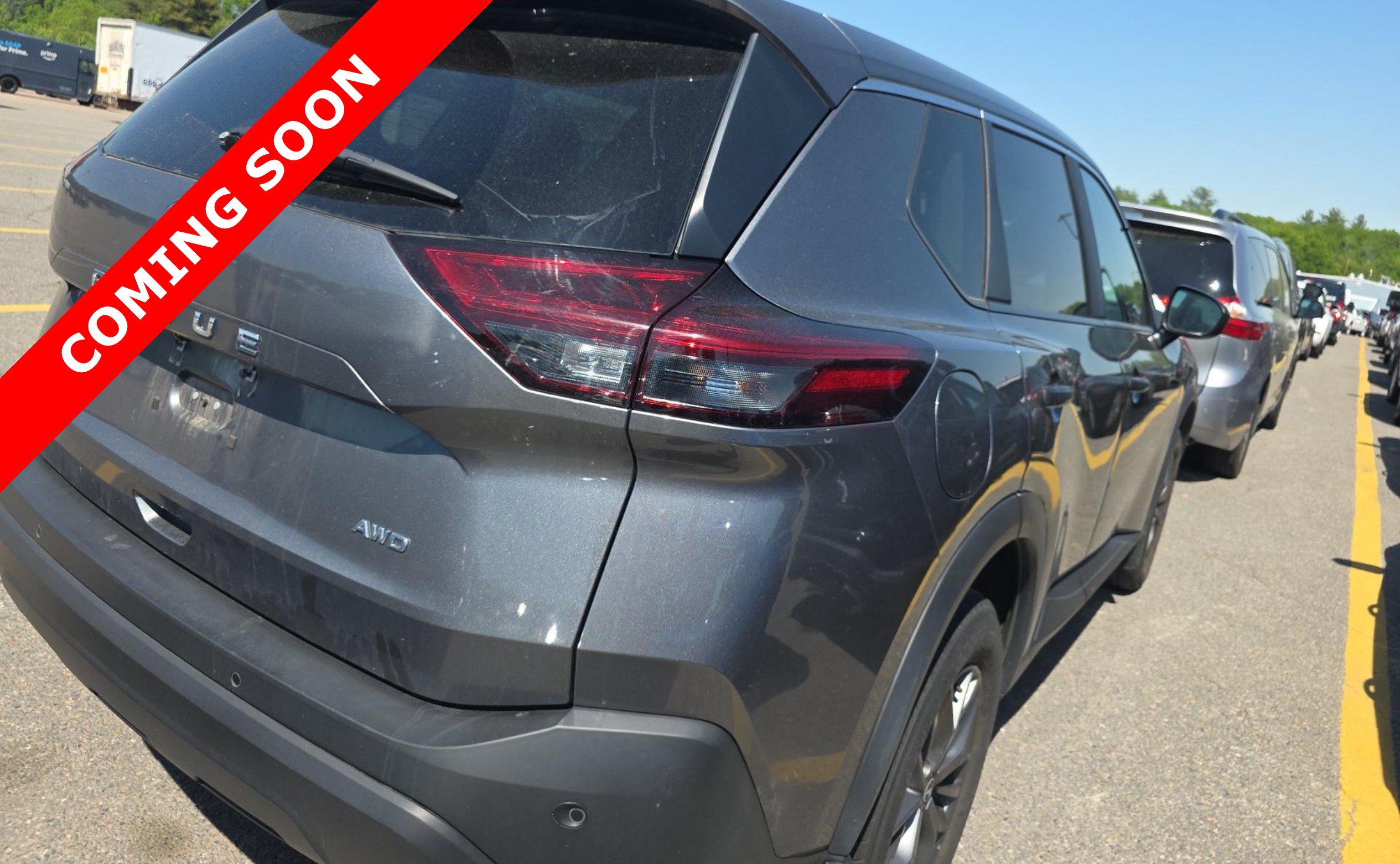 Used 2023 Nissan Rogue S AWD/4WD image 5