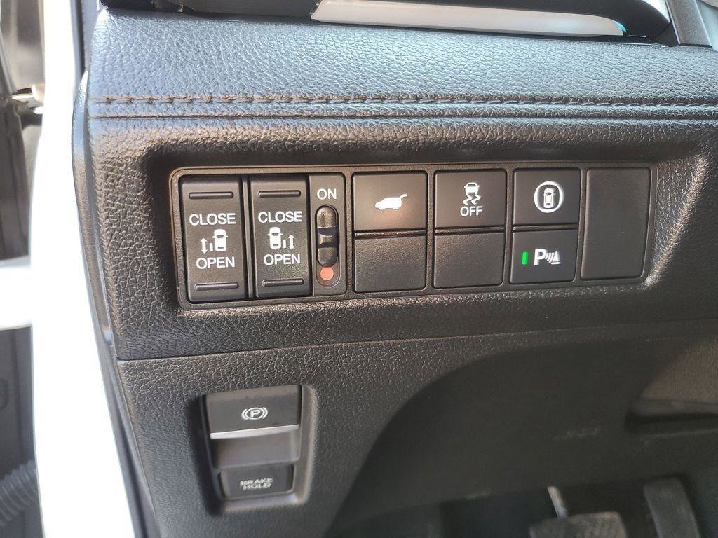 Used 2023 Honda Odyssey Touring image 15