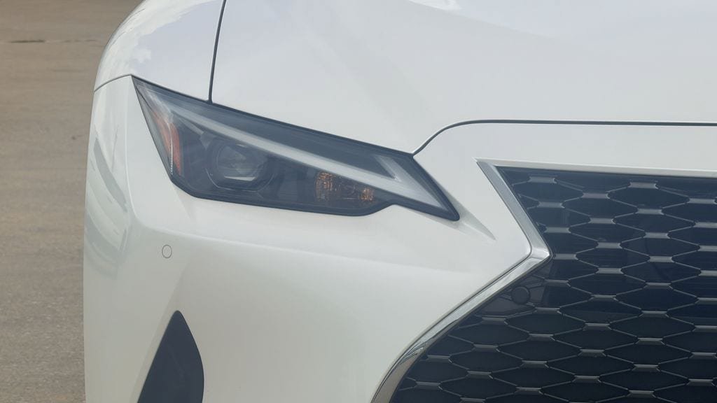 Used 2024 Lexus IS 300 w/ Comfort Package RWD image 4