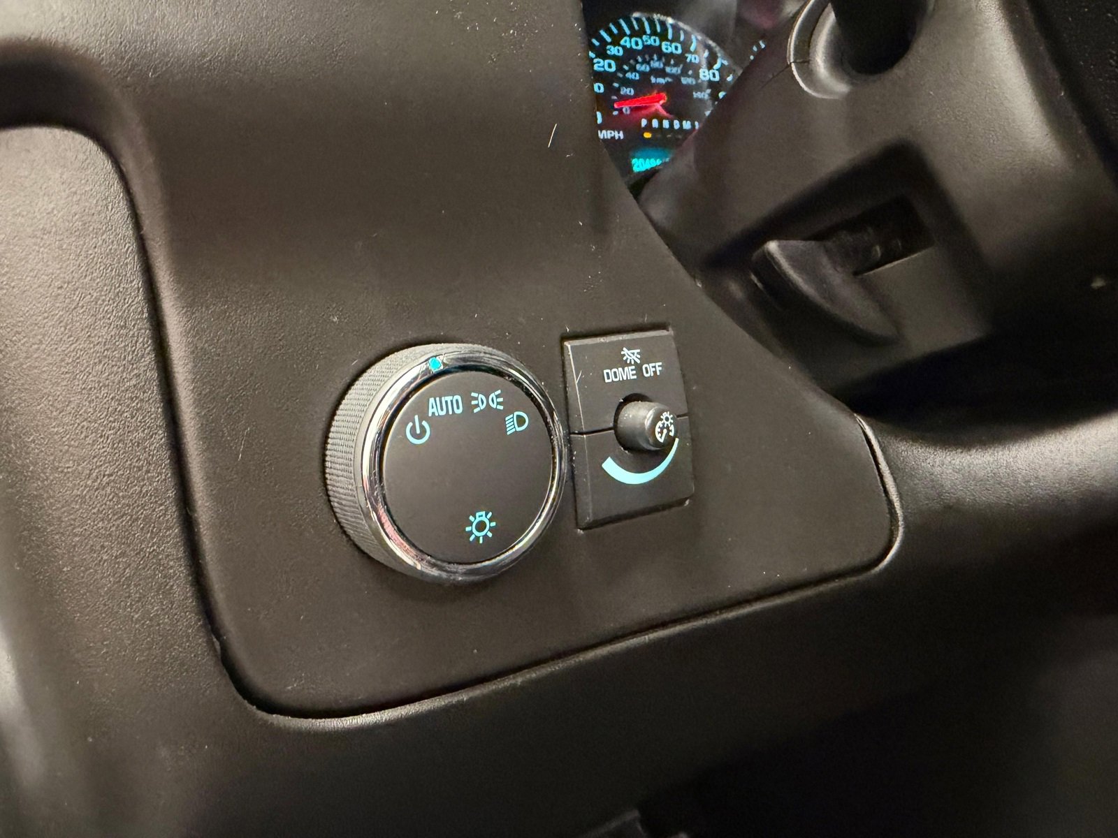 Used 2023 Chevrolet Express 2500 w/ Driver Convenience Package image 12