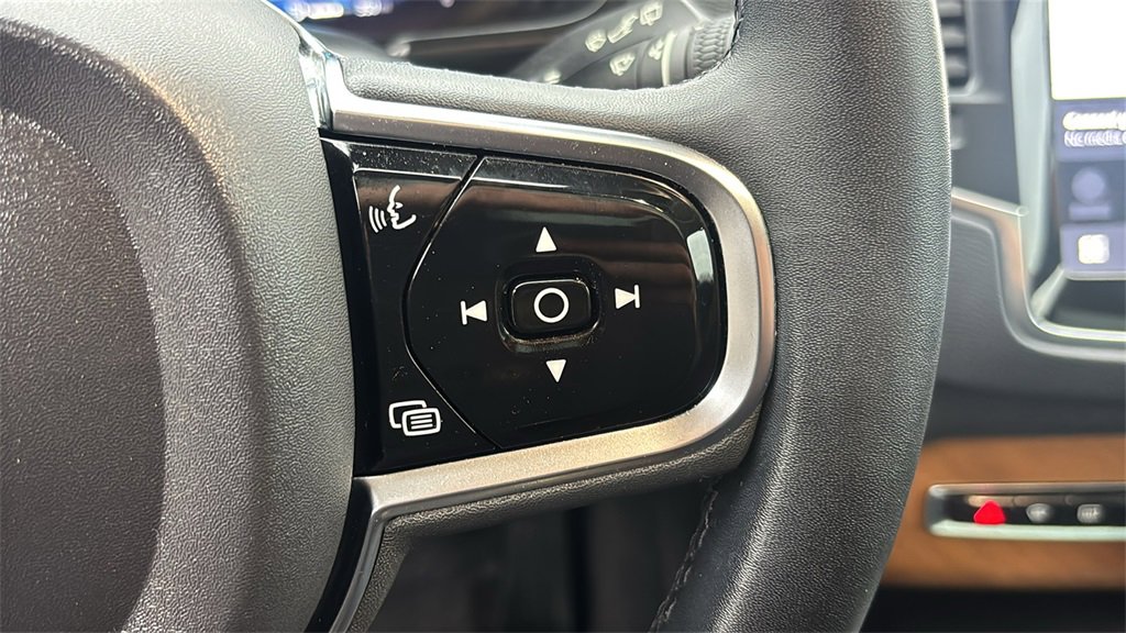 Certified 2023 Volvo XC90 B6 Core w/ Climate Package image 19