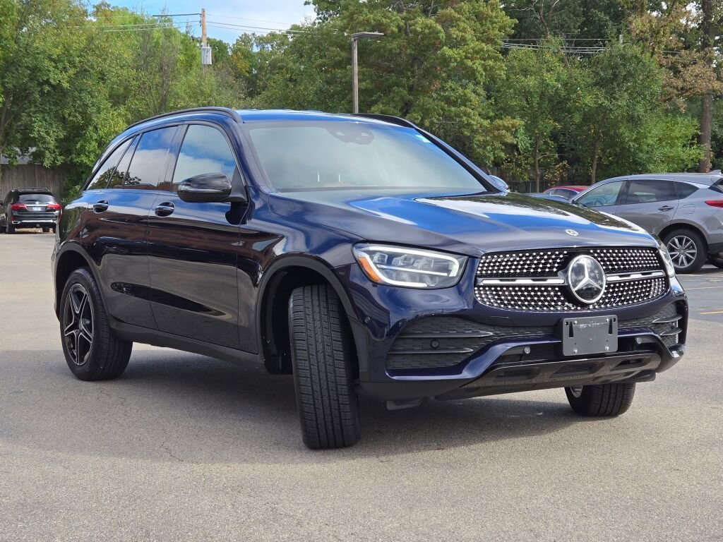 Used 2021 Mercedes-Benz GLC 300 4MATIC image 4