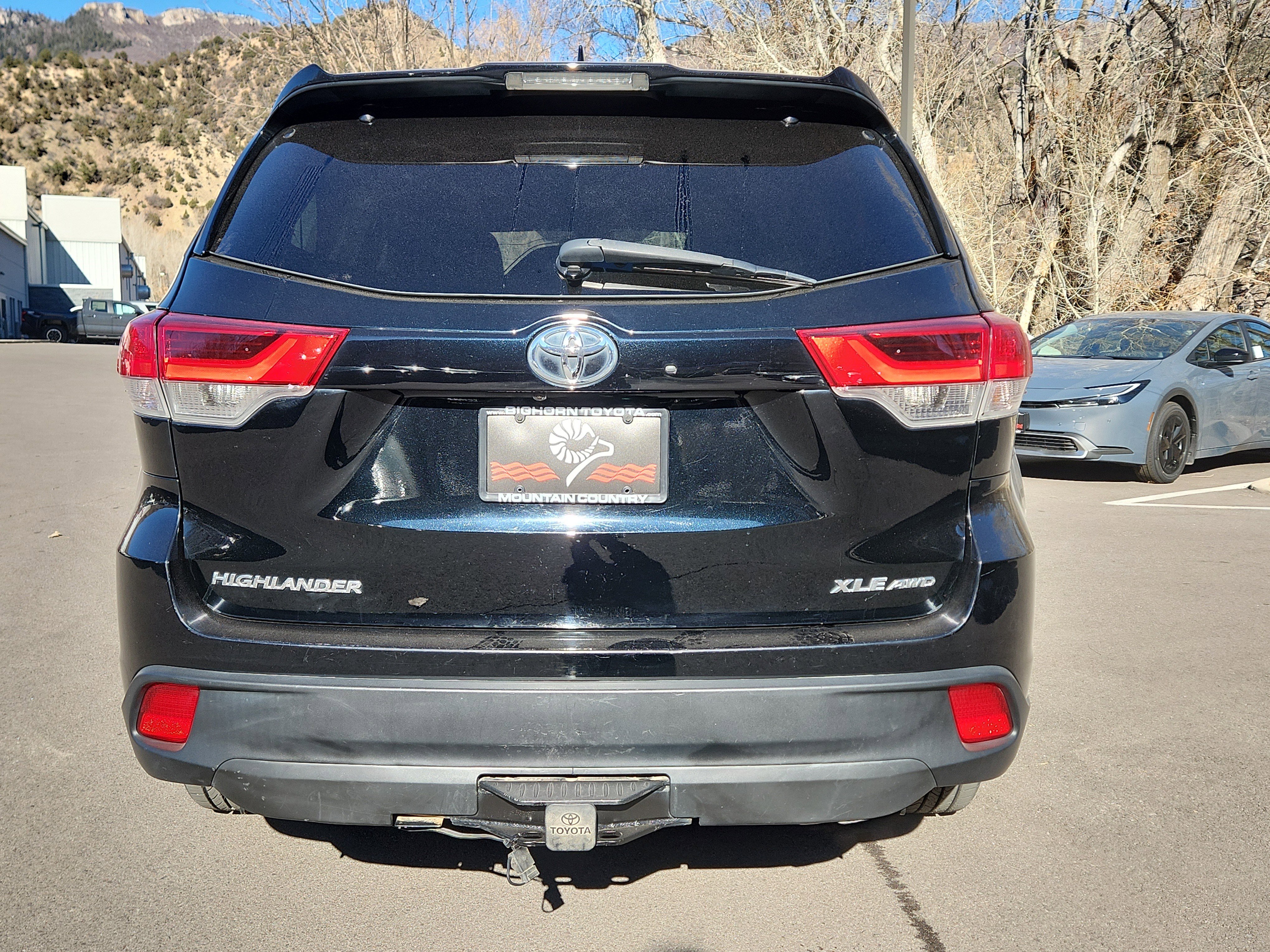 Certified 2019 Toyota Highlander XLE image 11