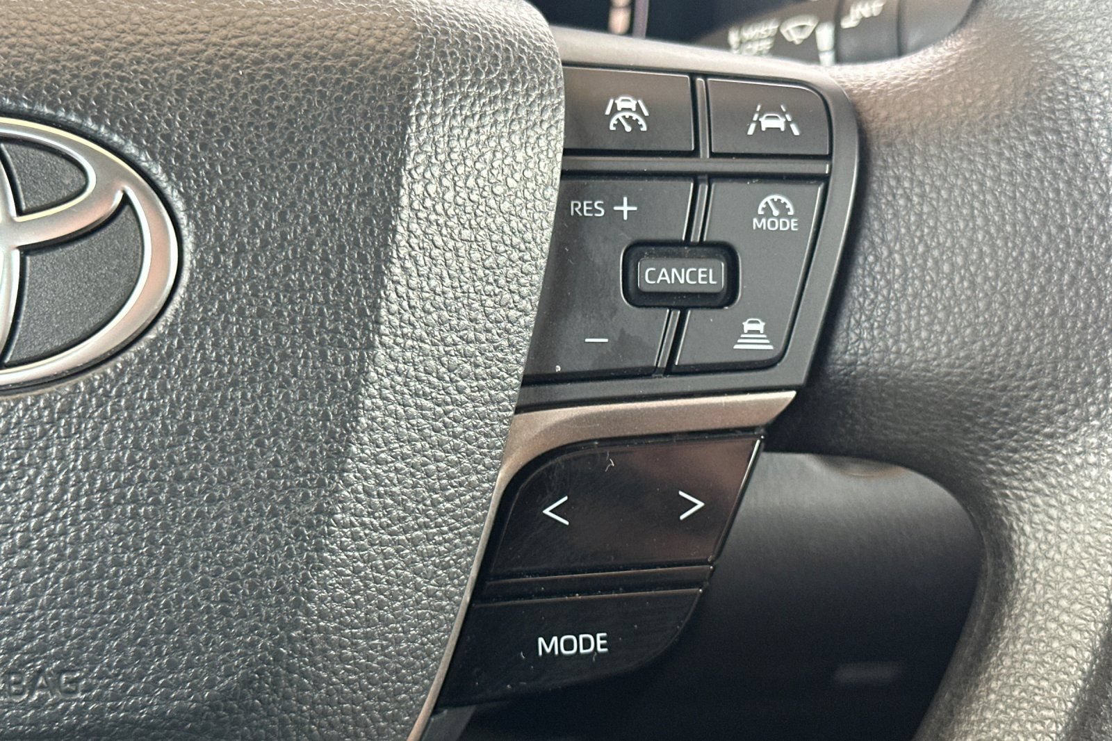 Certified 2025 Toyota Camry LE AWD/4WD image 28