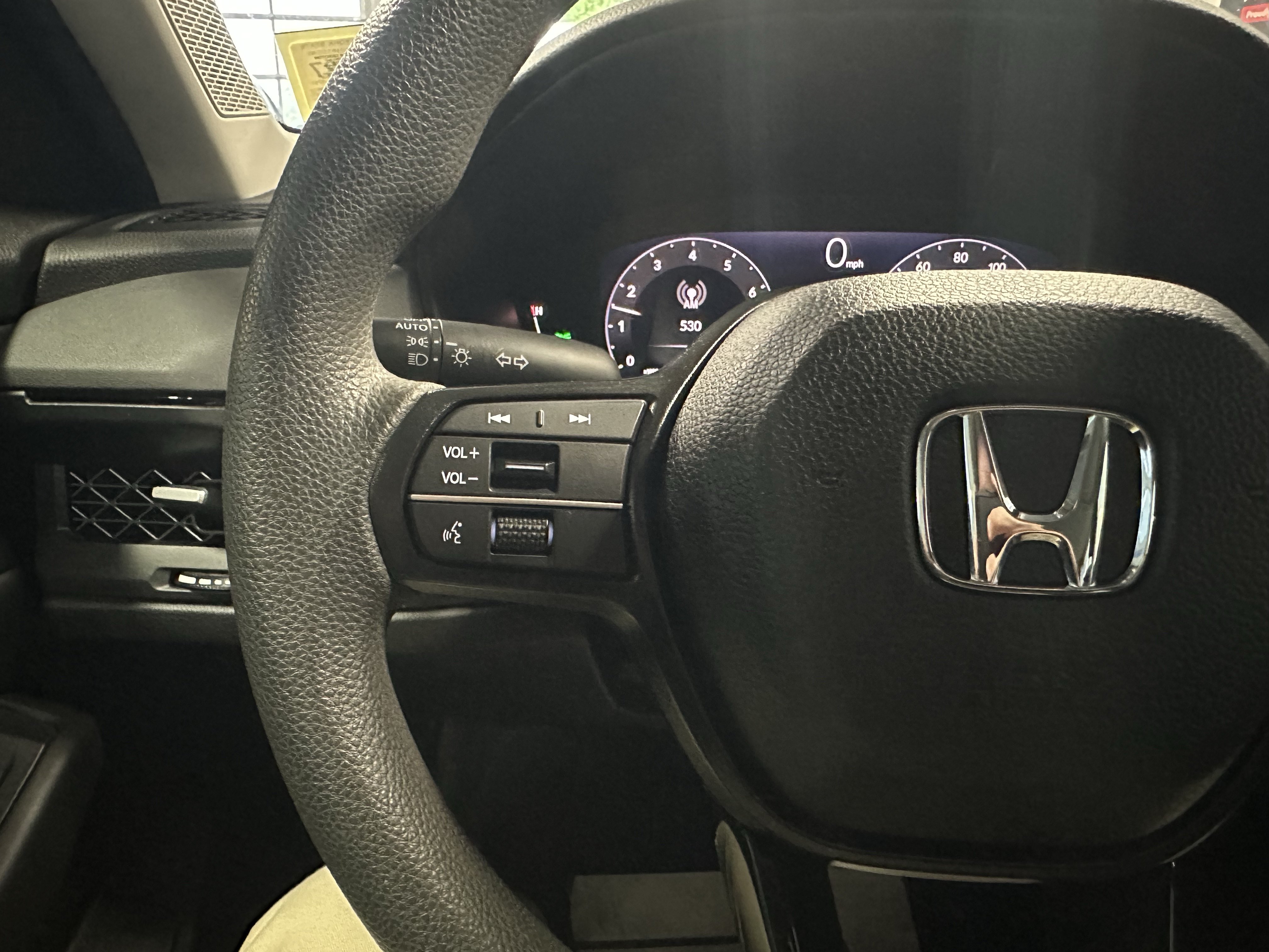 Used 2023 Honda Accord EX image 9