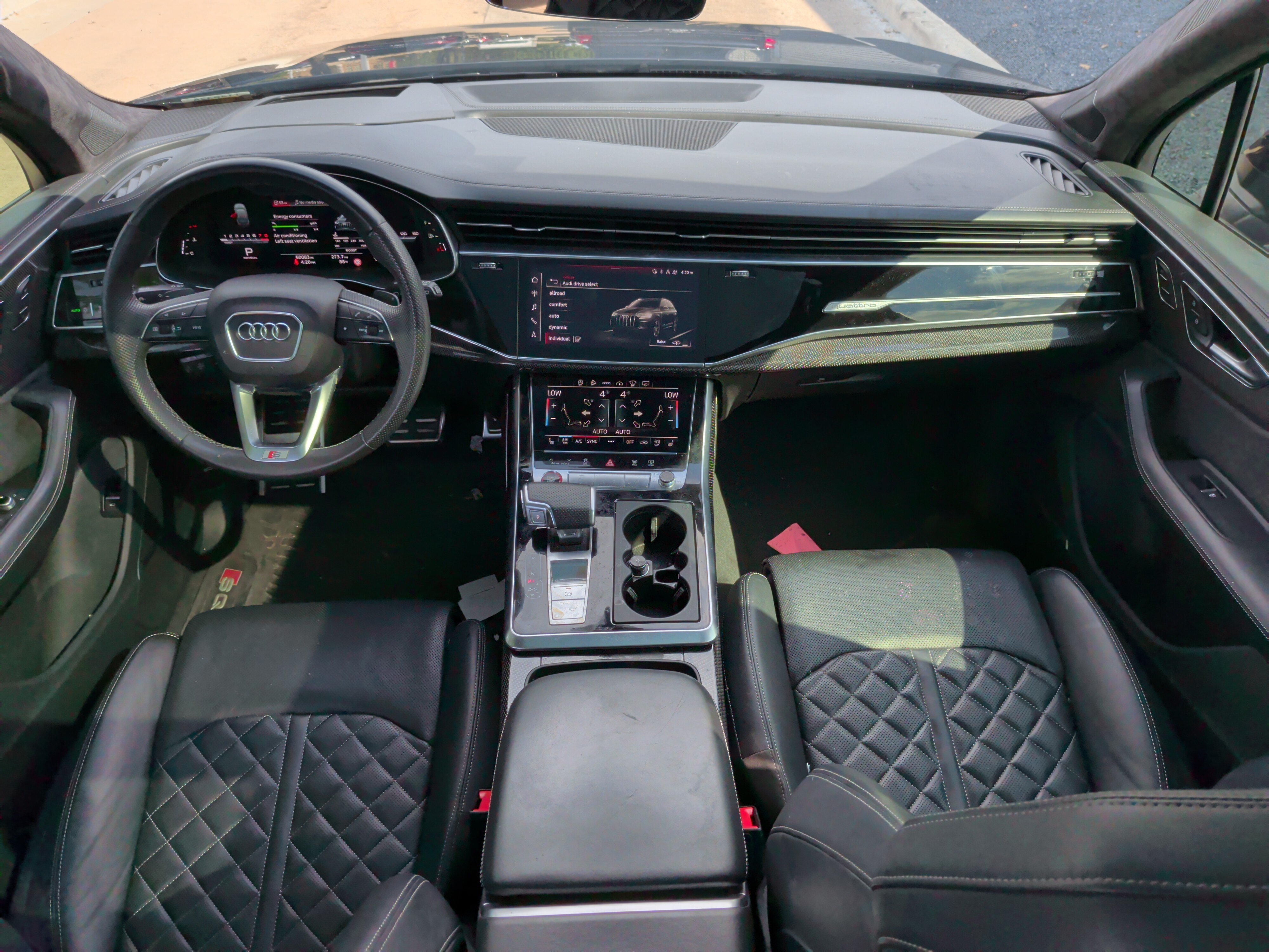 Used 2021 Audi SQ7 Prestige AWD/4WD image 28