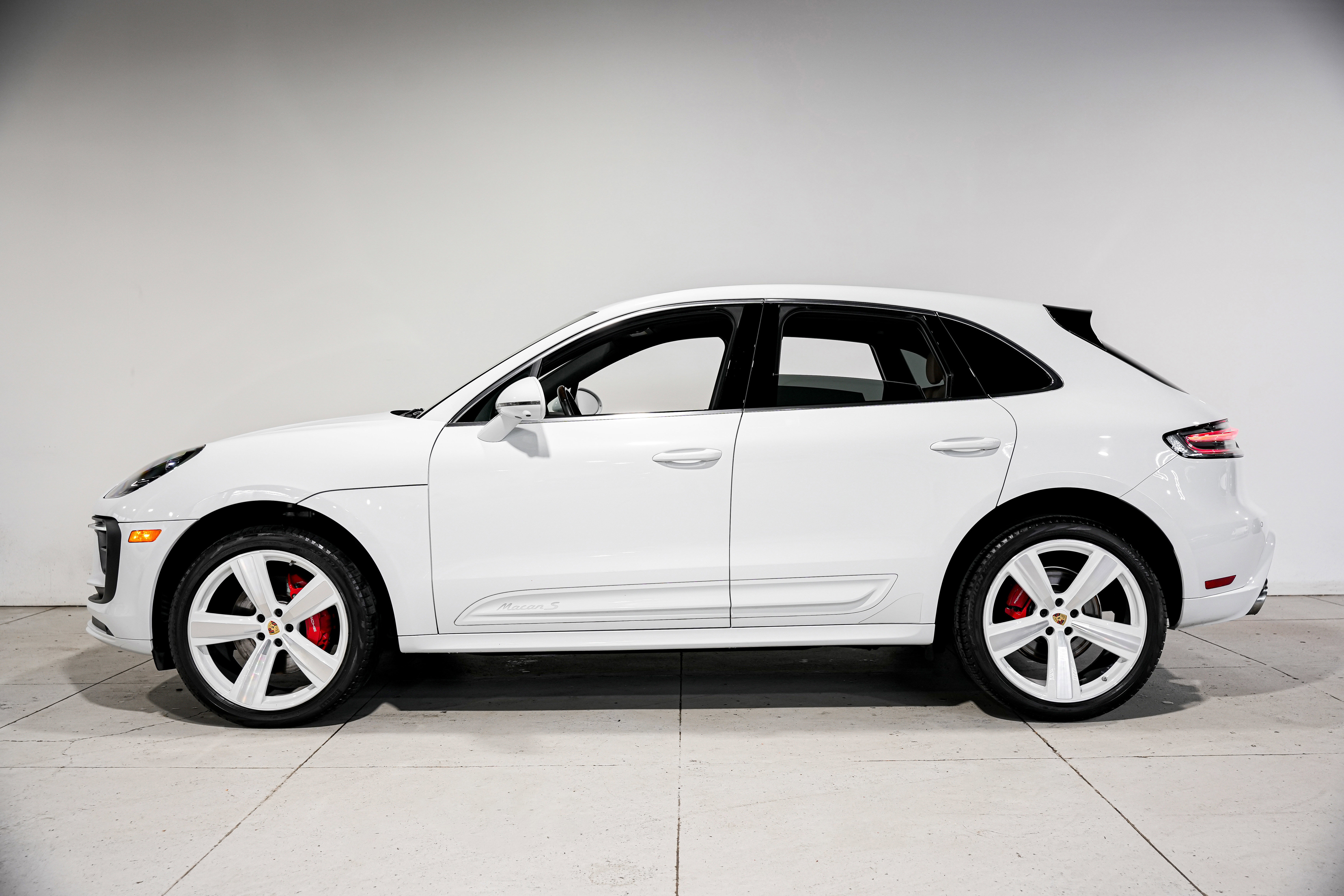 Used 2023 Porsche Macan S image 7
