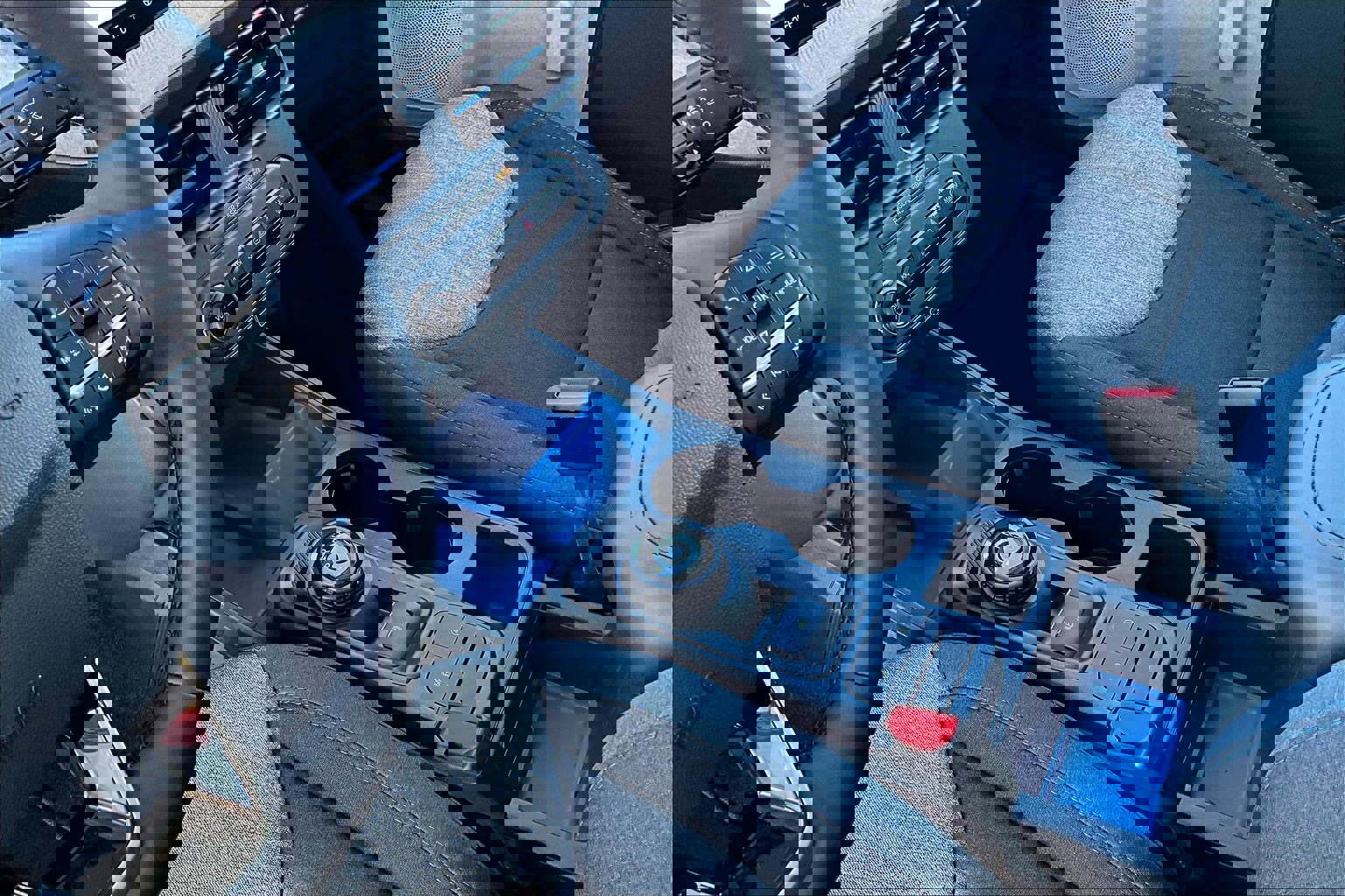 New 2025 Ford Maverick XLT w/ XLT Luxury Package image 8