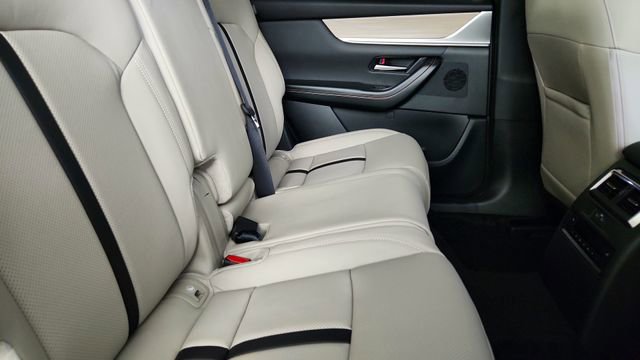 New 2026 MAZDA CX-90 Plug-In Hybrid w/Premium Sport AWD/4WD image 34