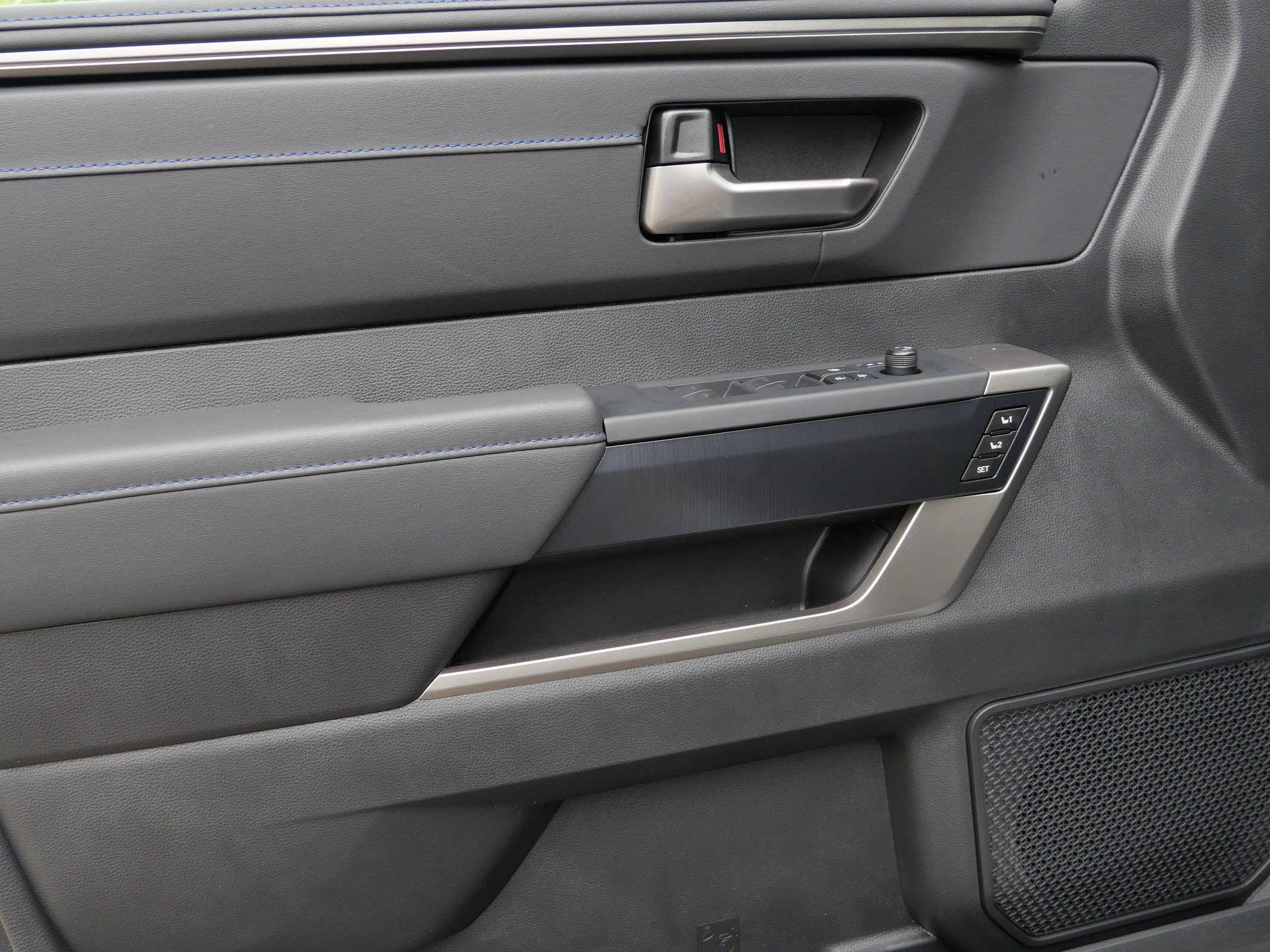 New 2026 Toyota Sequoia Platinum AWD/4WD image 6