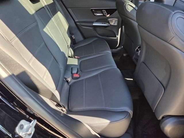 Used 2023 Mercedes-Benz GLC 300 4MATIC image 31