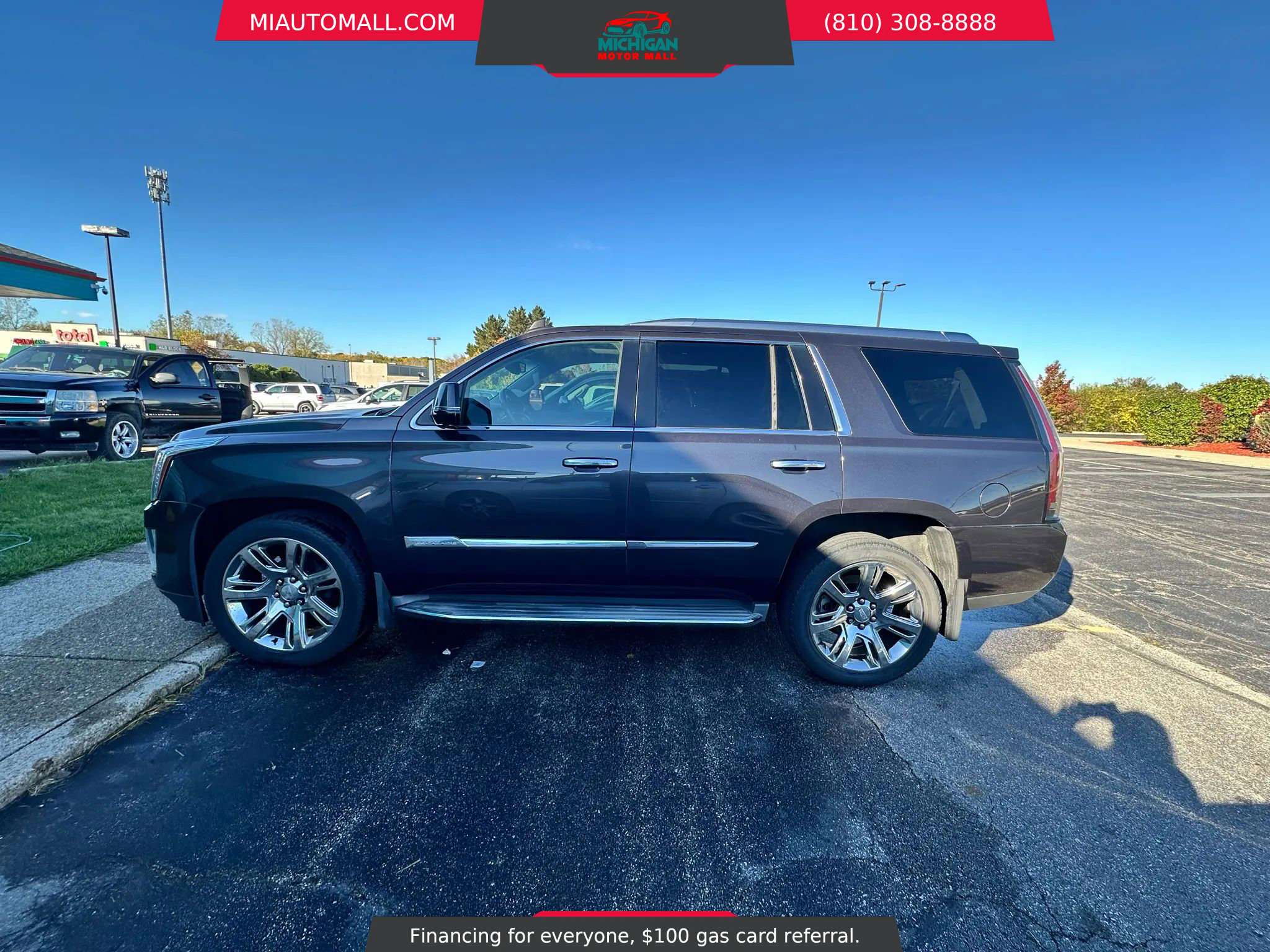 Used 2015 Cadillac Escalade Luxury image 8