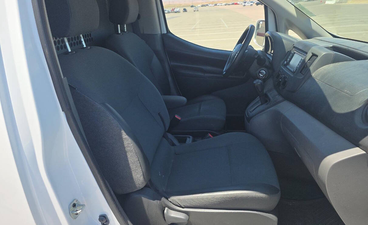 Used 2019 Nissan NV200 SV w/ Navigation Package FWD image 12