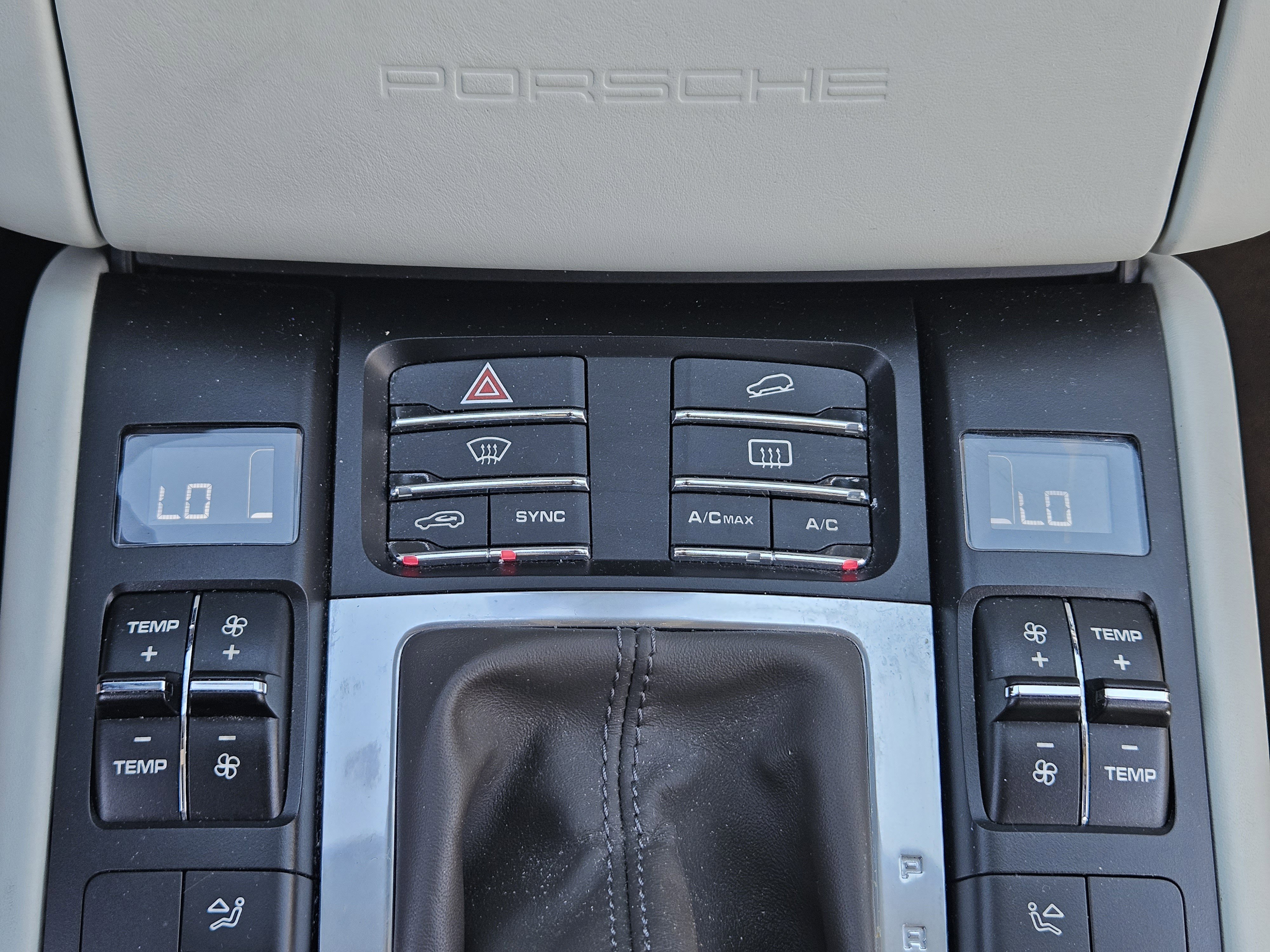 Used 2017 Porsche Macan S image 19