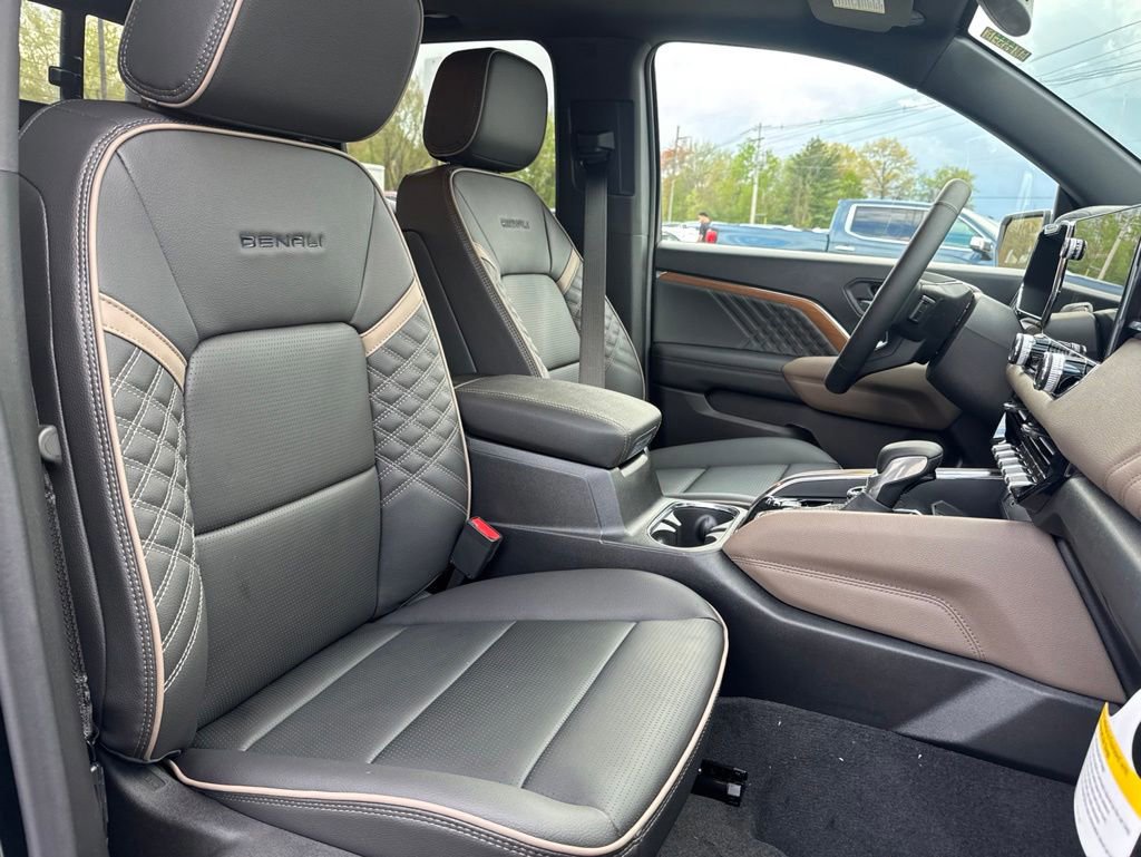 New 2026 GMC Canyon Denali AWD/4WD image 11