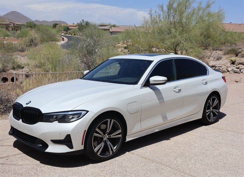 Used 2021 BMW 330e w/ Driving Assistance Package RWD image 1