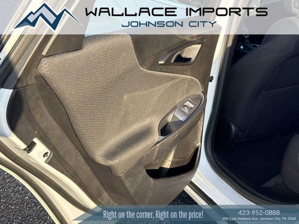Used 2024 Chevrolet Malibu LT FWD image 33