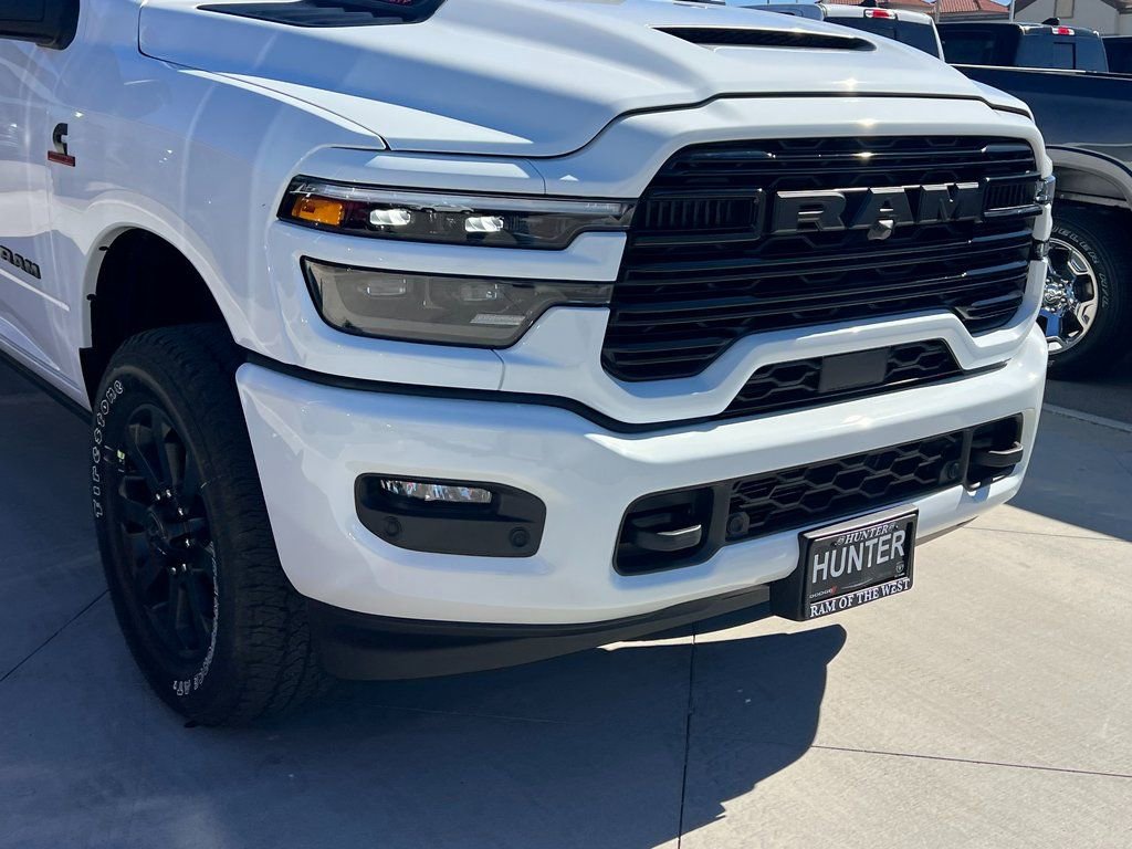 New 2026 RAM 2500 Laramie AWD/4WD image 9