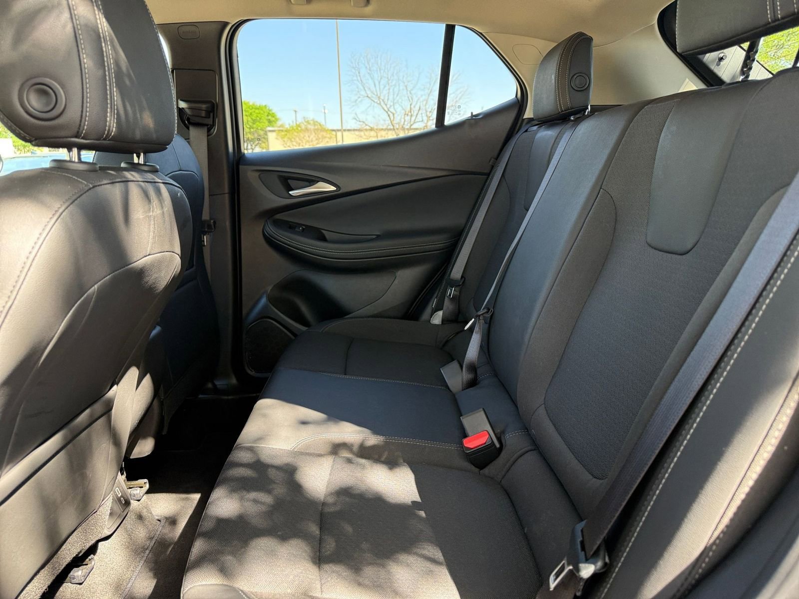 Used 2025 Buick Encore GX Preferred image 27