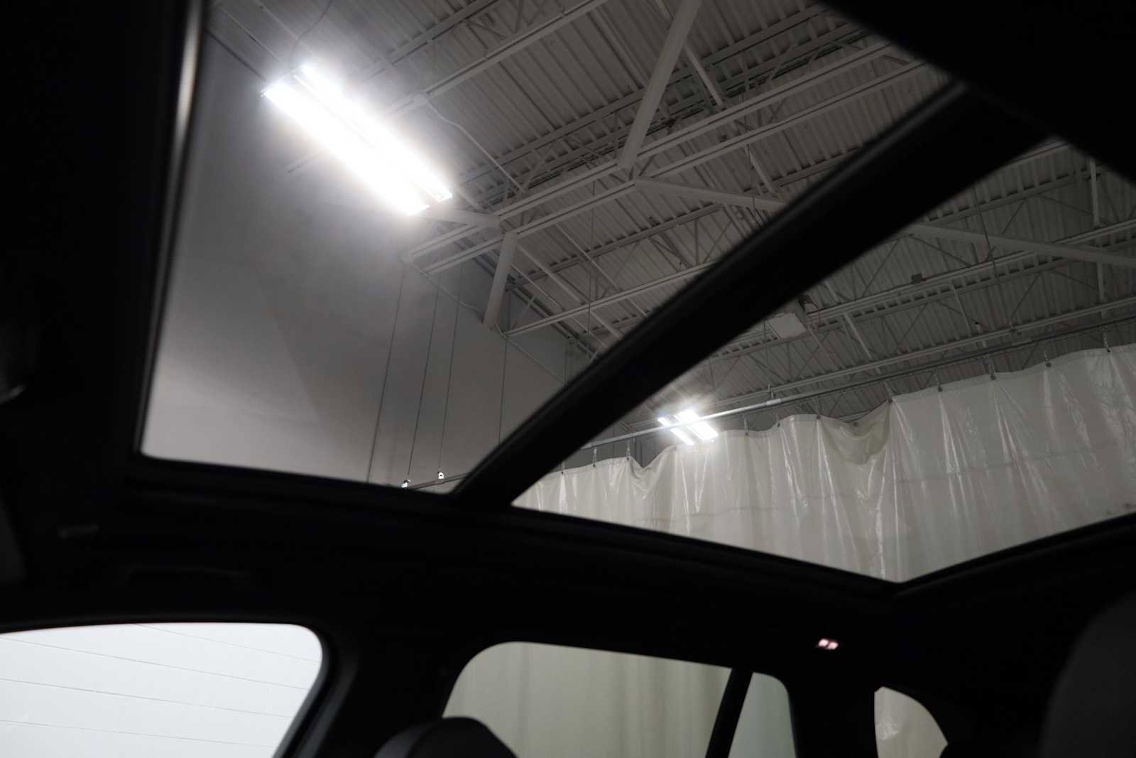 Used 2024 BMW X5 xDrive40i w/ M Sport Package image 19