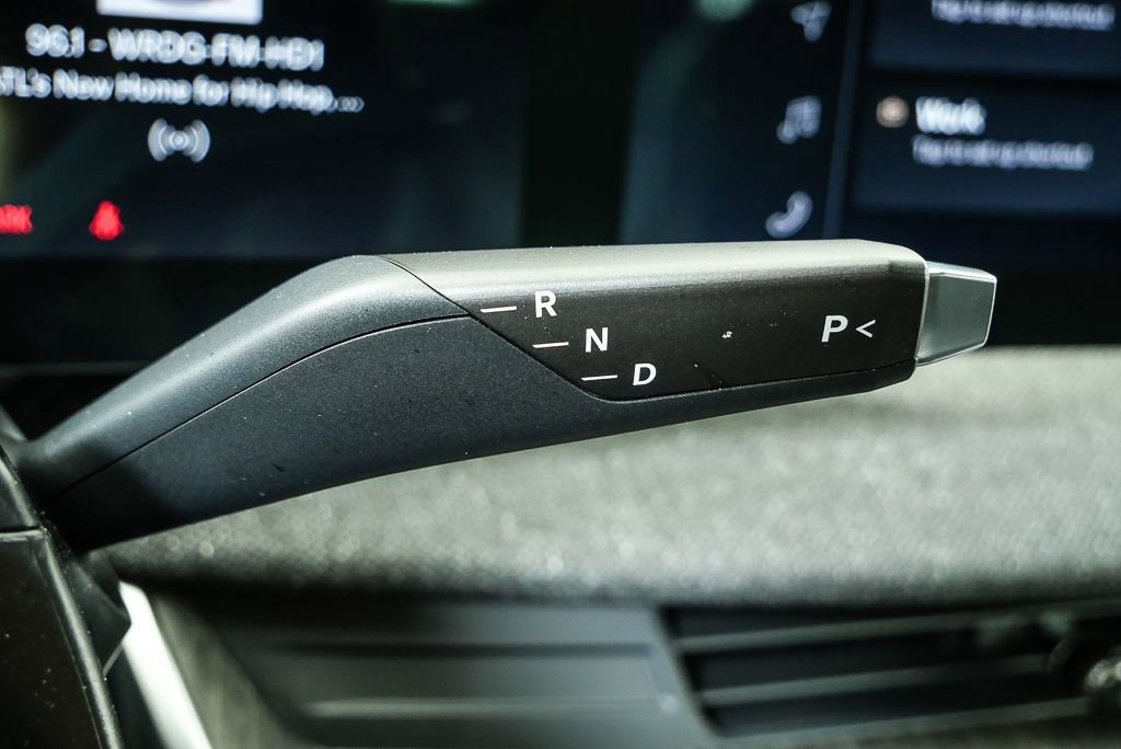 Used 2025 Lucid Air Pure image 17