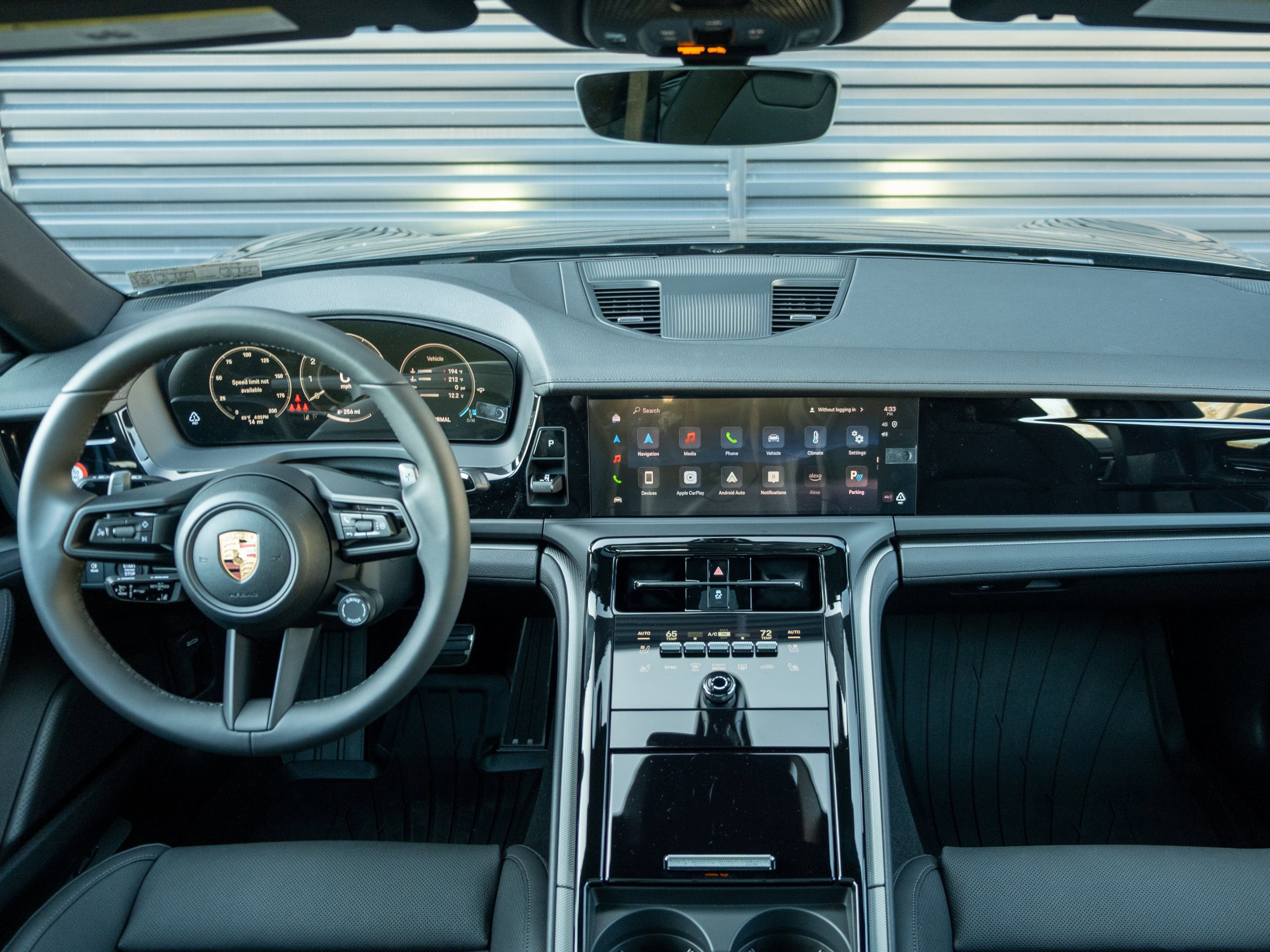 New 2026 Porsche Panamera 4 image 21