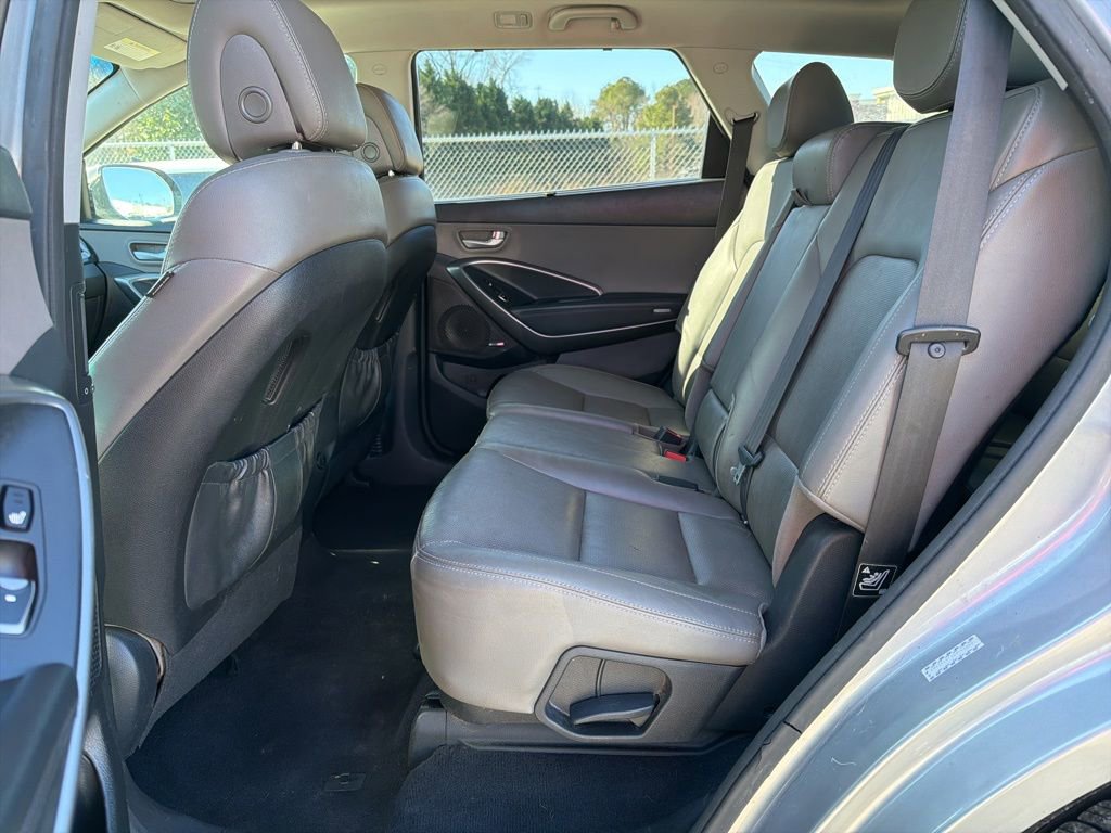 Used 2016 Hyundai Santa Fe SE w/ Option Group 03 image 25