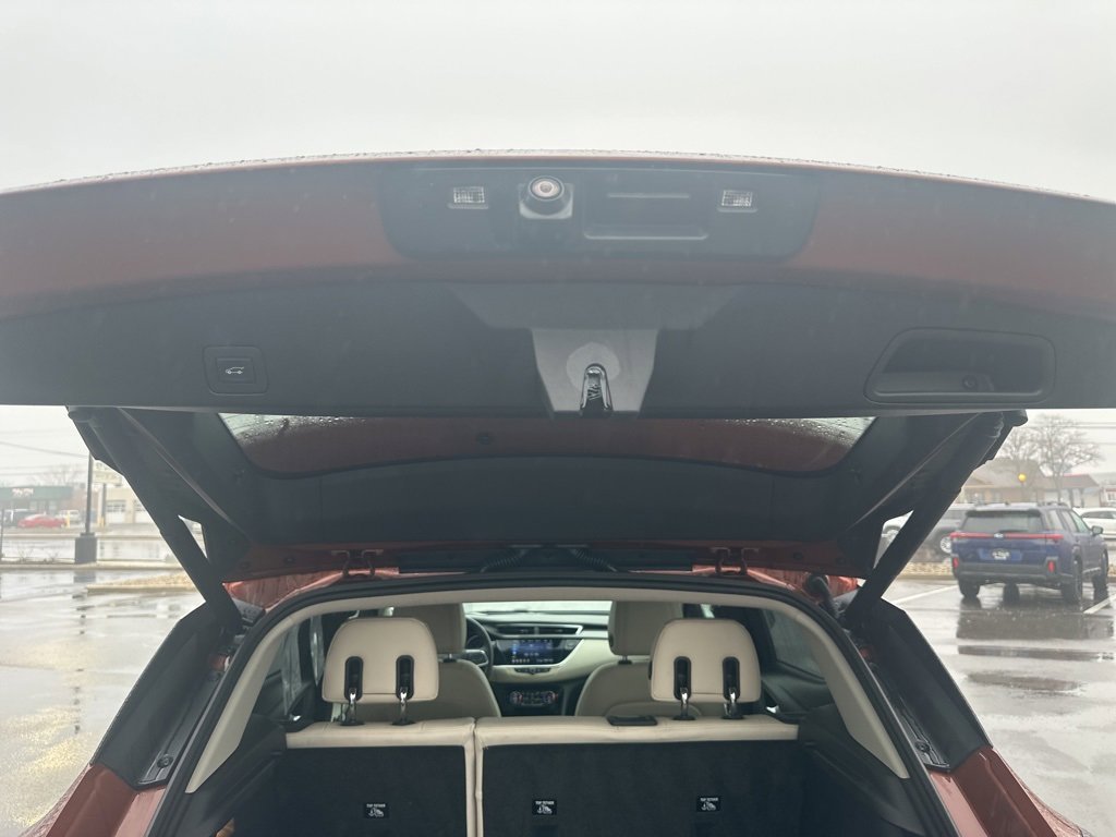 Used 2020 Buick Encore GX Essence w/ Advanced Technology Package image 27