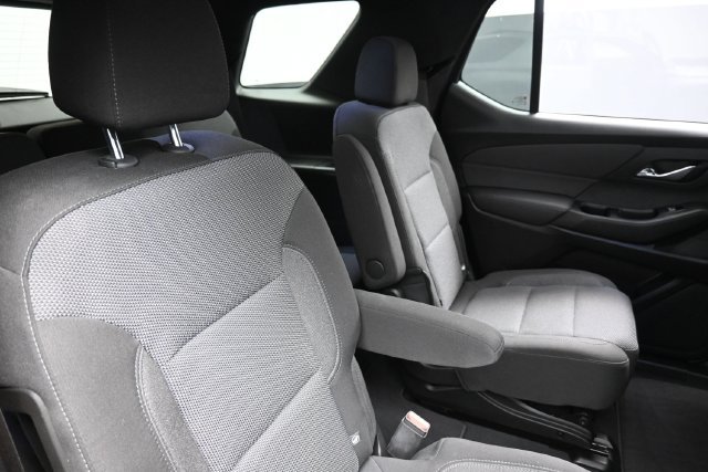 Used 2023 Chevrolet Traverse LT FWD image 28