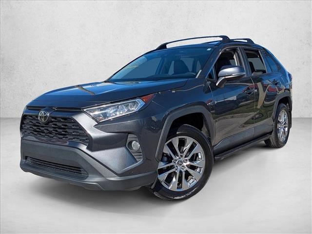 Used 2021 Toyota RAV4 XLE Premium image 1
