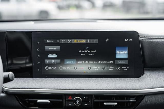 Used 2025 Nissan Kicks SV w/ Charging Package image 21