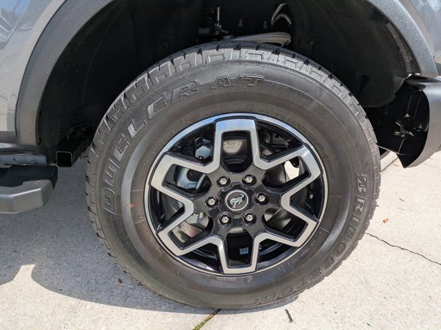 Used 2023 Ford Bronco Black Diamond image 10