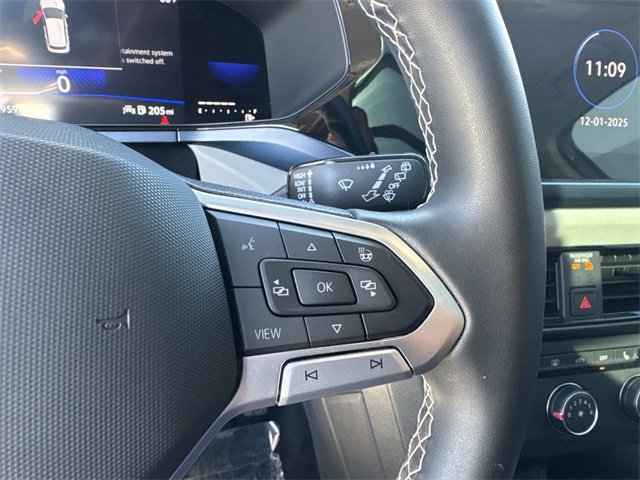 Certified 2022 Volkswagen Taos SE image 16