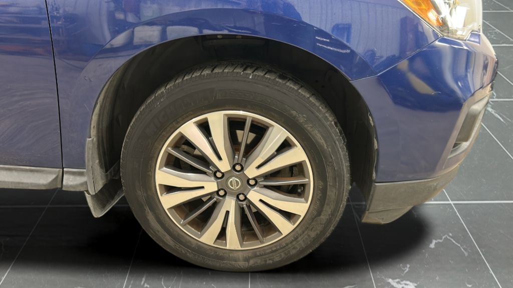 Used 2017 Nissan Pathfinder SL w/ SL Tech Package image 14