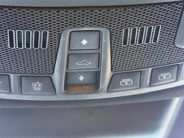 Certified 2021 Ford Expedition XLT image 8