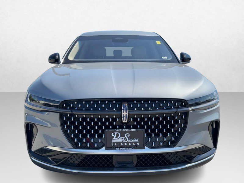 Certified 2024 Lincoln Nautilus Premier image 2