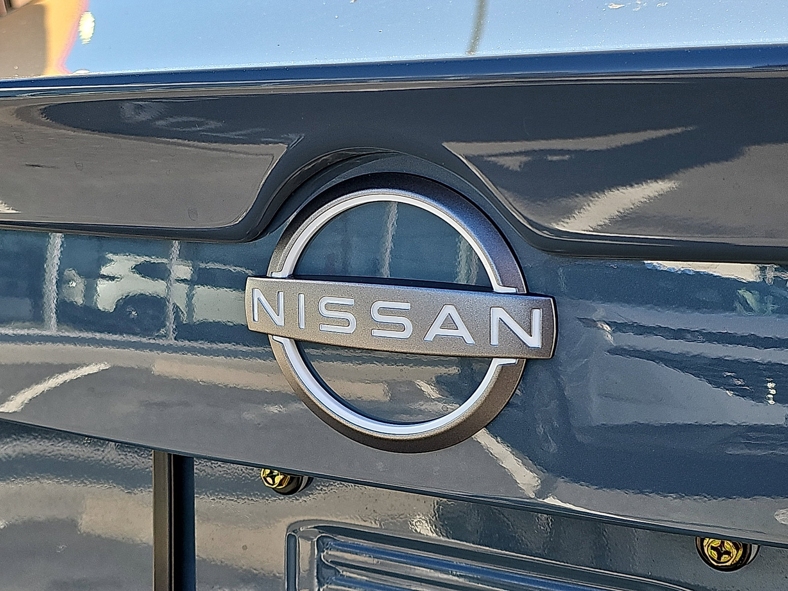 Certified 2025 Nissan Sentra SR w/ SR Premium Package image 31